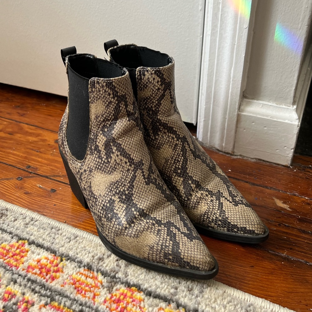 Pointed Snake Print Ankle Boots